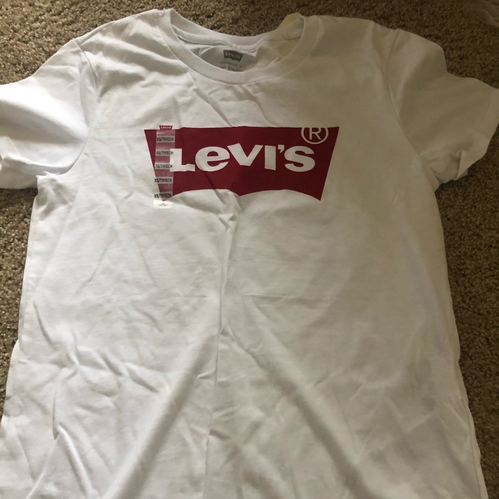 women’s size xs levi’s shirt